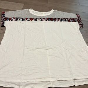 Tee shirt